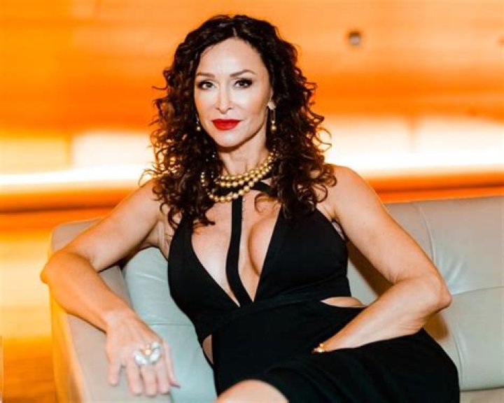 Sofia Milos Biography, Age, Height, Husband, Net Worth, Family