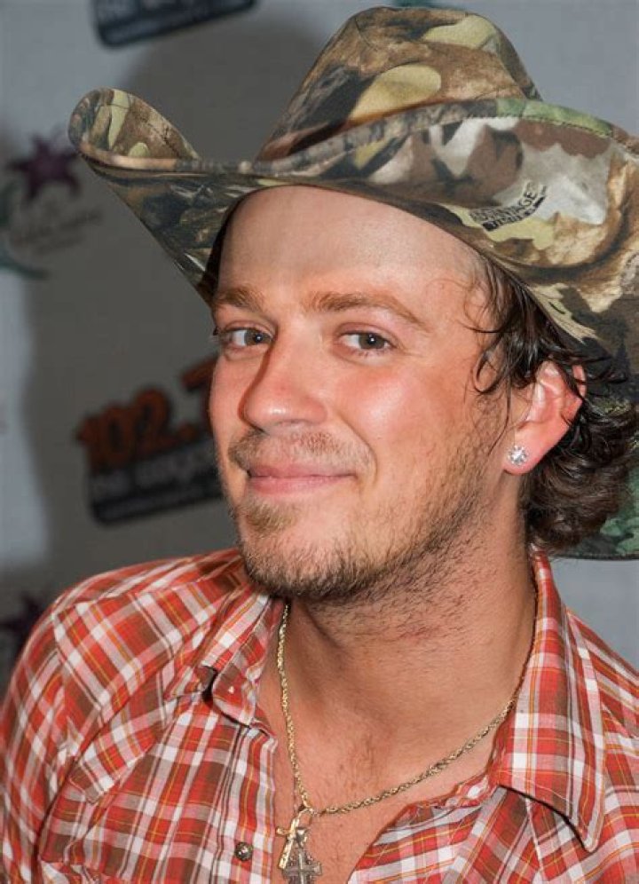 Stephen Barker Liles (Country Singer) - Age, Birthday, Bio, Facts, Family, Net Worth, Height & More
