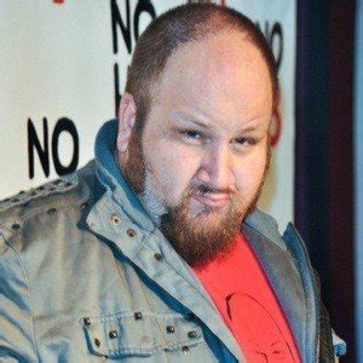 Stephen Kramer Glickman (TV Actor) - Age, Birthday, Bio, Facts, Family, Net Worth, Height & More