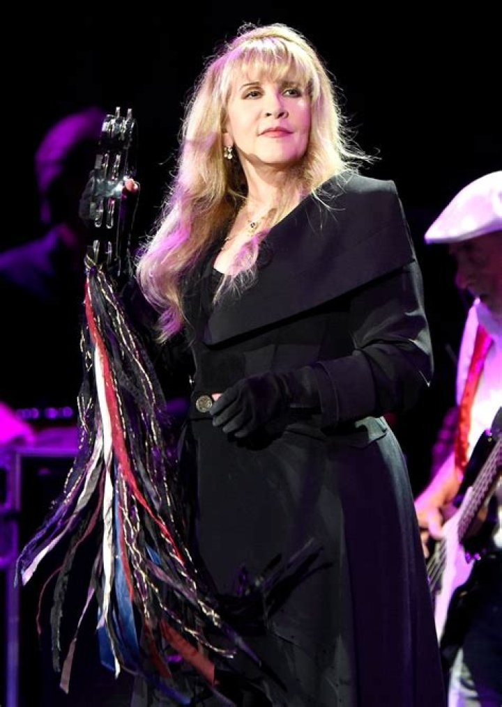 Stevie Nicks Age Today, Bio, Husband, Children, Albums, Songs and Net Worth