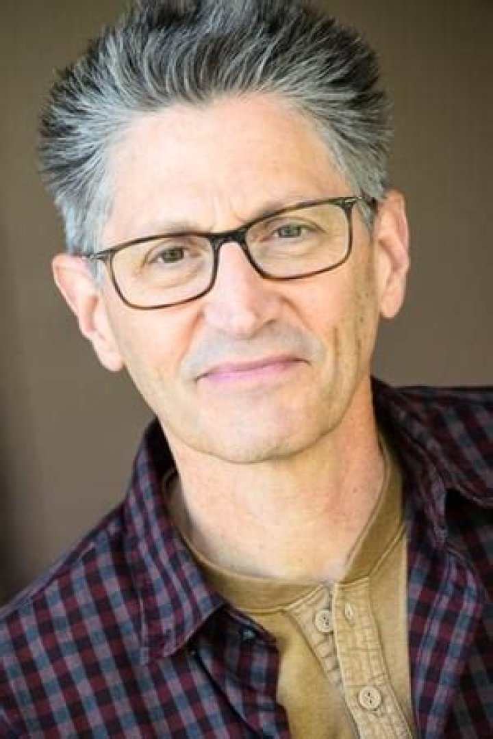 Stuart Fratkin Biography, Age, Height, Net Worth, Family