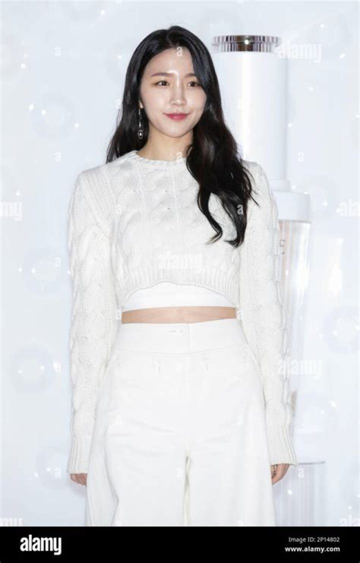 Sung-Hi Lee biografía, edad, altura, esposa, net worth, familia