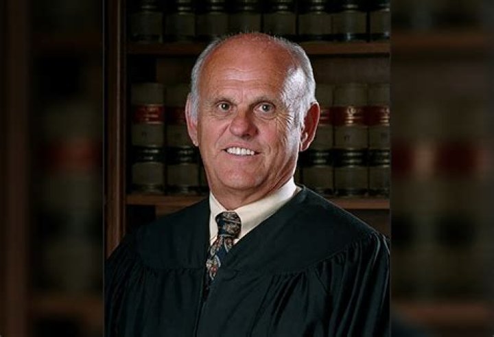 Susan Gibney Biography, Age, Height, Husband, Net Worth, Family