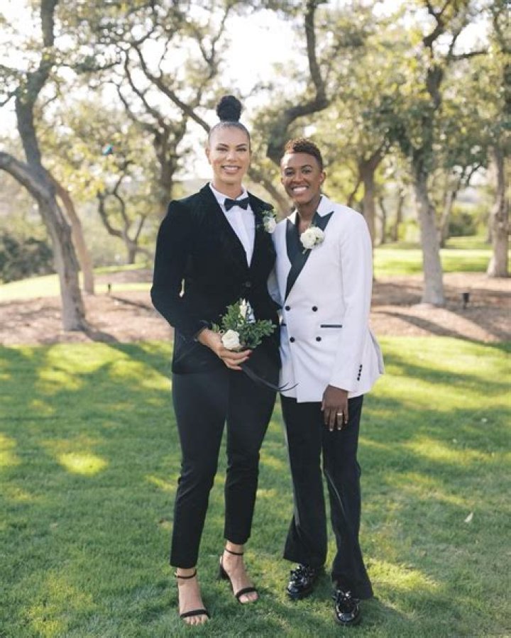 Sylvia Fowles Gay: Husband Or Wife | Is WNBA Player Married?
