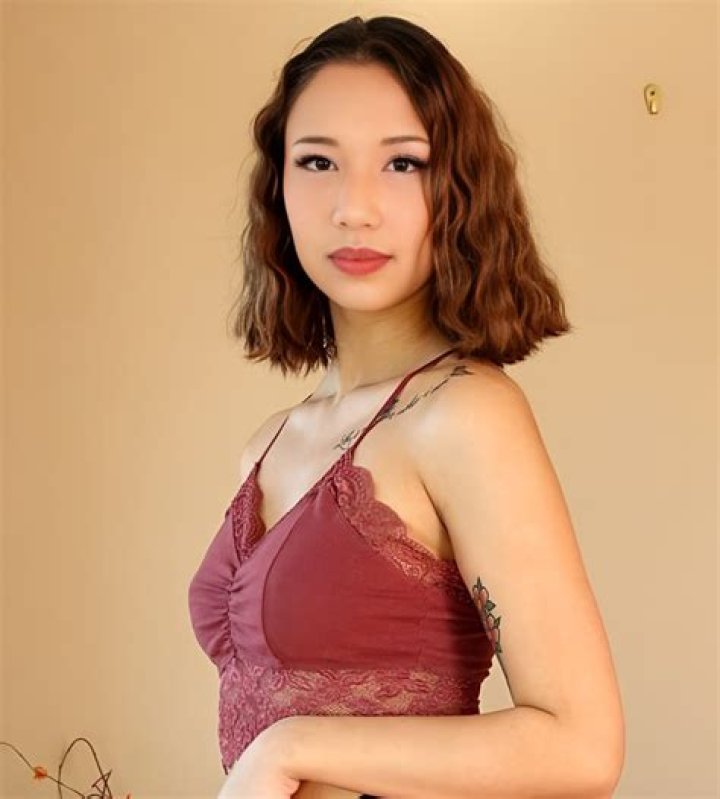 Tegan Quin Biography, Age, Height, Wife, Net Worth, Family