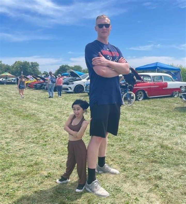 Tiny Texie (TikToker) Wiki, Biography, Age, Height, Weight, Boyfriend, Net Worth, Family, Career, Facts