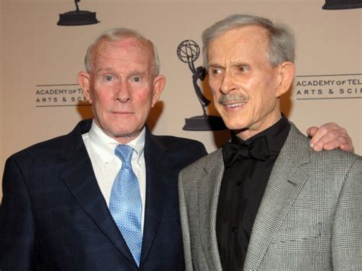 Tom Smothers Biography, Age, Height, Wife, Net Worth, Family