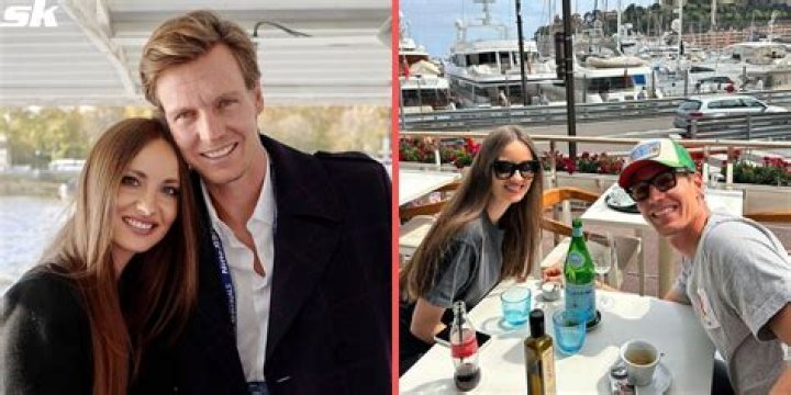 Tomas Berdych: Wife, net worth, tattoos, smoking & body facts