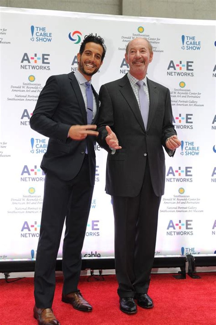 Tony Reali Biography, Age, Height, Wife, Net Worth, Family