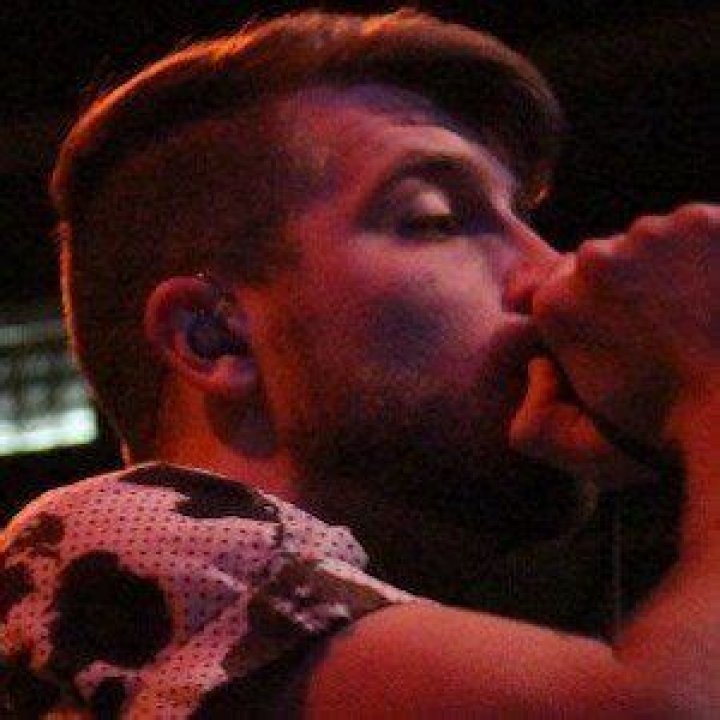 Trenton Woodley (Rock Singer) - Age, Birthday, Bio, Facts, Family, Net Worth, Height & More