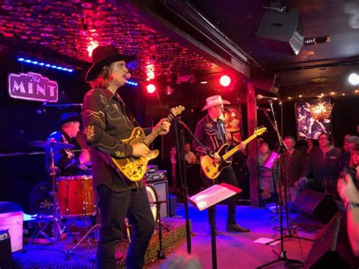 Val McCallum Biography, Age, Height, Wife, Net Worth, Family