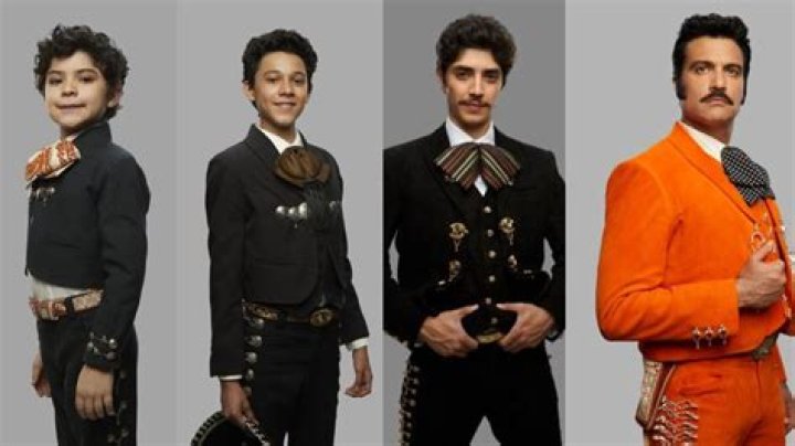 Vicente Fernández (Cantante de Música Mundial) - Edad, cumpleaños, biografía, hechos, familia, patrimonio neto, altura y más