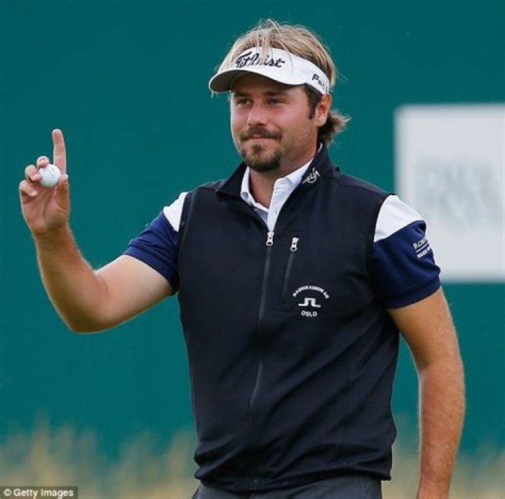 Victor Dubuisson Biography, Age, Height, Wife, Net Worth, Family