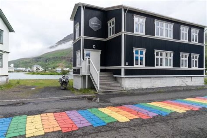 Við Lónið guesthouse, Eskifjoerdur, Iceland