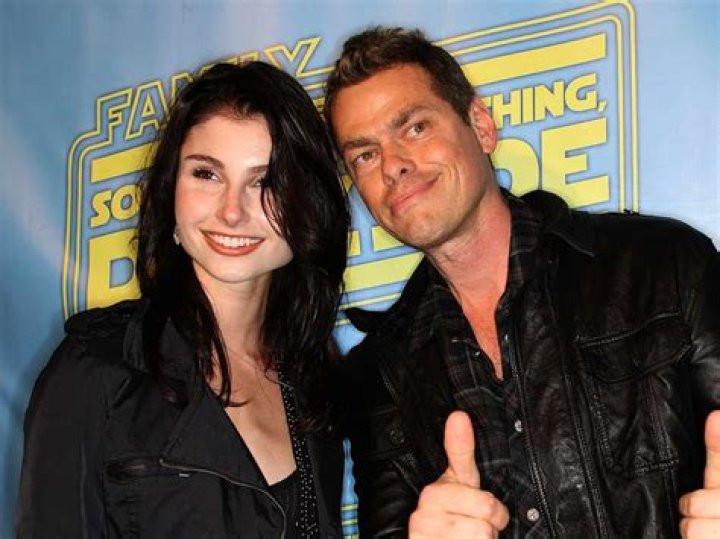 Vince Offer Biography, Age, Height, Wife, Net Worth, Family