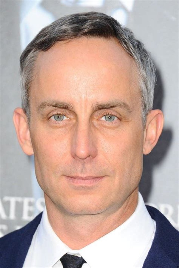 Wallace Langham (TV Actor) - Age, Birthday, Bio, Facts, Family, Net Worth, Height & More