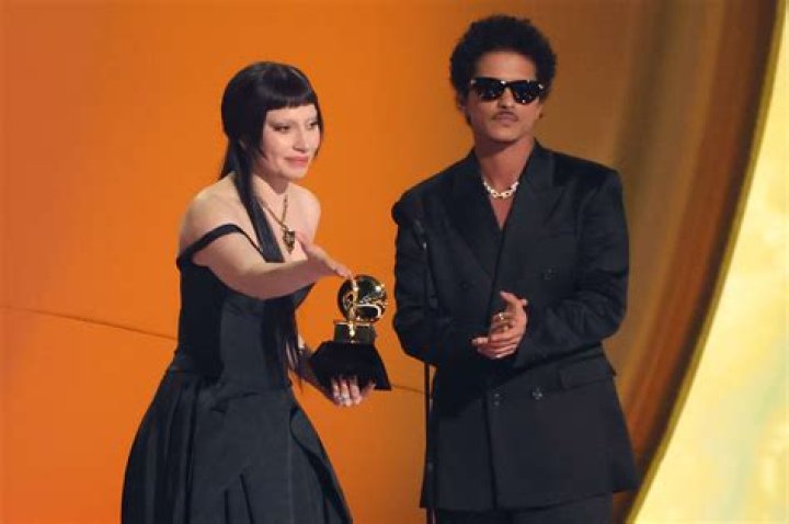 What disease does Bruno Mars have?