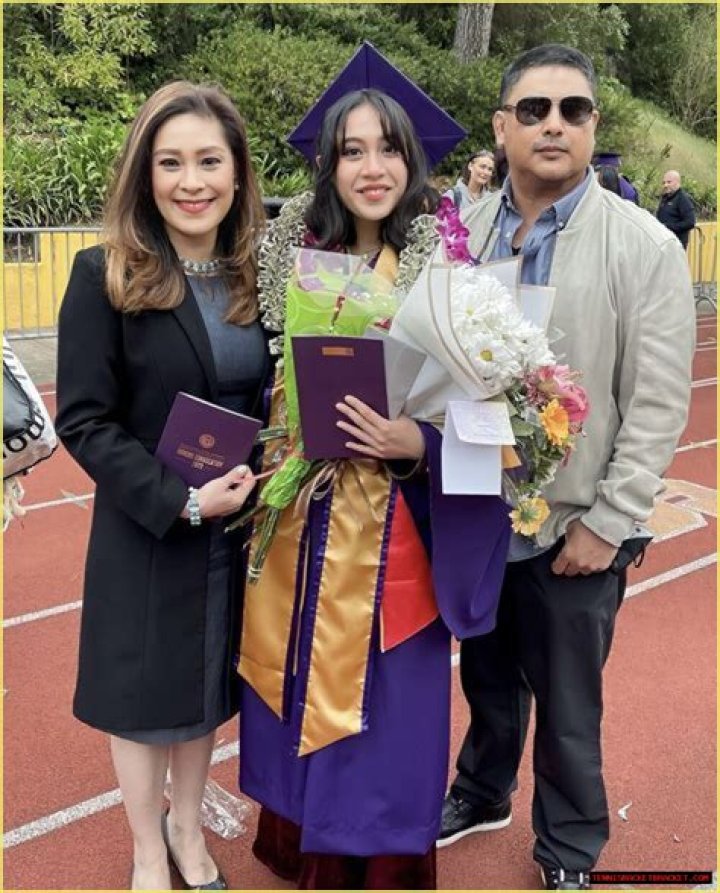 What Is Jimmy Neary Net Worth? Owner of the NYC Pub Dead At The Age of 91