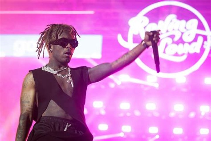 What is Lil Uzi Vert’s Net Worth? How Tall is He and Does He Have a Girlfriend?