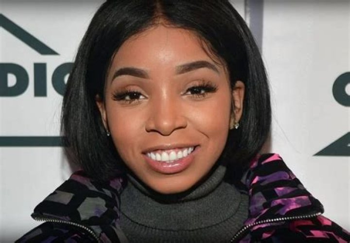 What Is Rapper Light Skin Keisha’s Real Name? Before Surgery Photos And More