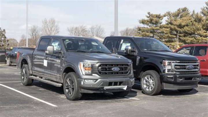 What is the Difference Between F150 XL and XLT