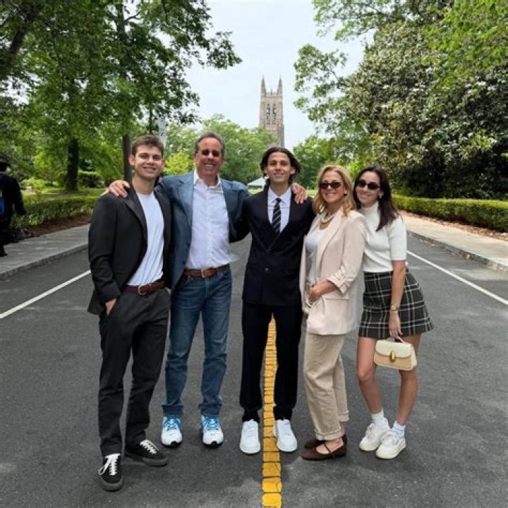 Where does Sascha Seinfeld go to School or College? Jerry Seinfeld Daughter Wiki