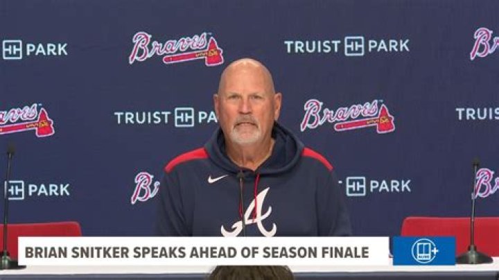 Where is Brian Snitker from? How many rings does Brian Snitker have?