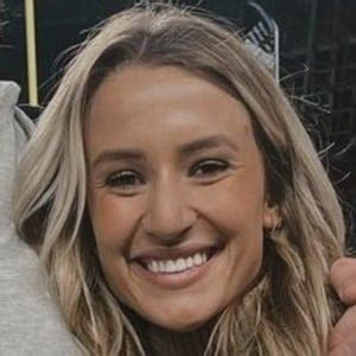 Whitney Clampitt (Family Member) - Age, Birthday, Bio, Facts, Family, Net Worth, Height & More