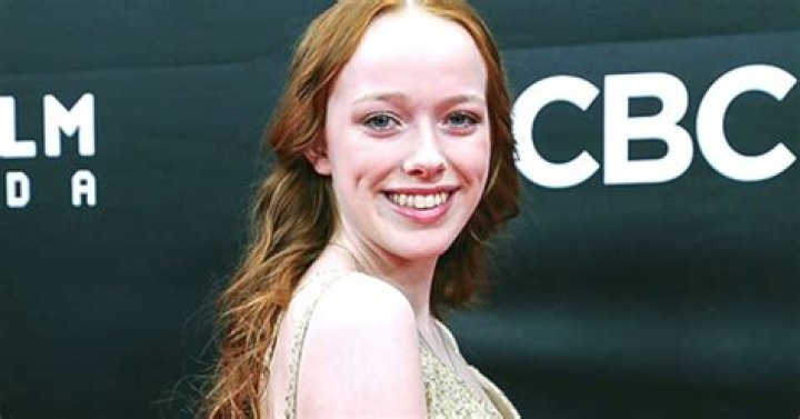 Who Is Actress Amybeth Mcnulty Boyfriend? Her Dating History Parents And Siblings Details