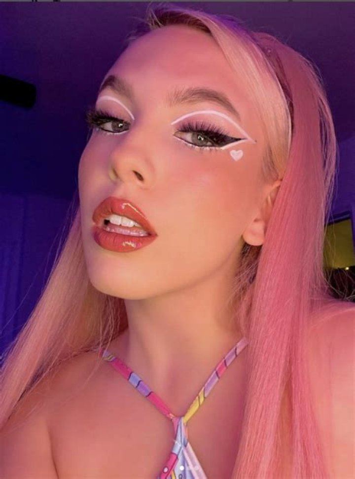 Who Is Chrissy Chlapecka Tiktok? 10 Facts You Need To Know