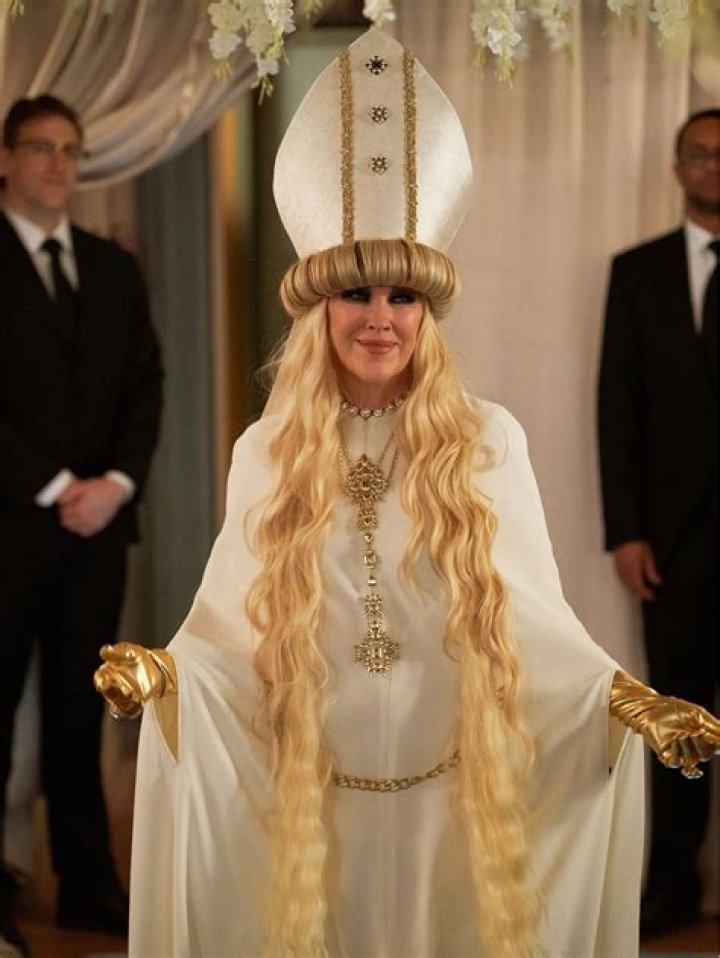 Who Is Moira Hopkins? Details To Know About Carl Cameron Wife