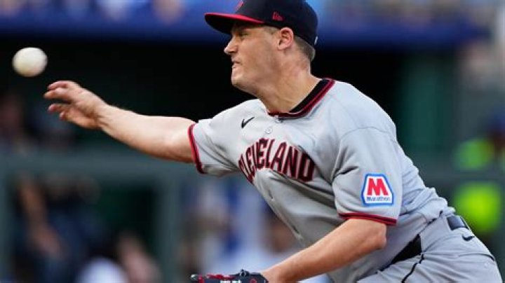 Who Is Paul Sewald Wife, Molly?