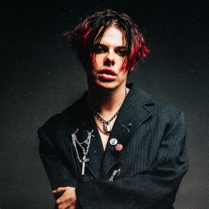 Yungblud Biography, Age, Height, Wife, Net Worth, Family