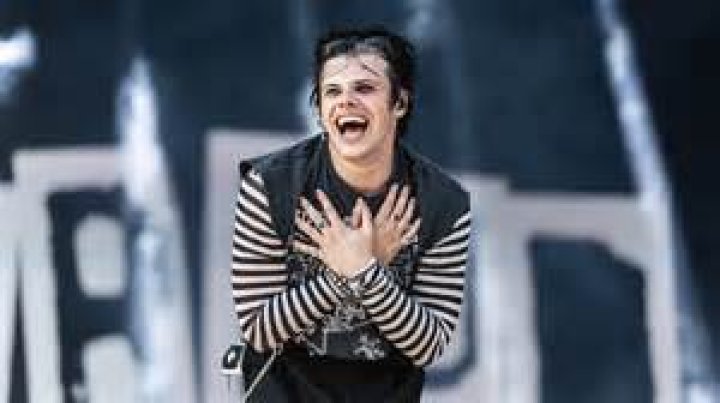 Yungblud’s Religion: Has He Had A Plastic Surgery? Hair And Partner Details