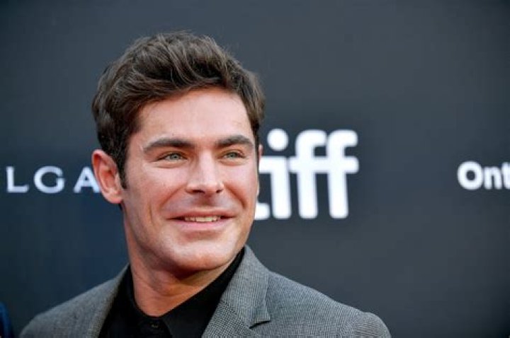 Zac Efron biografía, edad, altura, esposo, net worth, familia