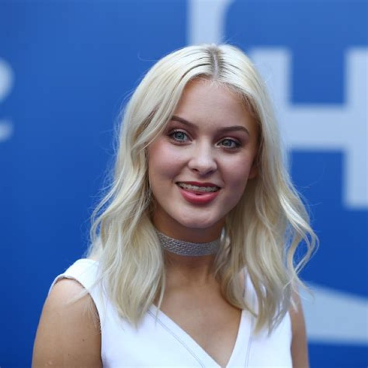 Zara Larsson (Pop Singer) - Age, Birthday, Bio, Facts, Family, Net Worth, Height & More