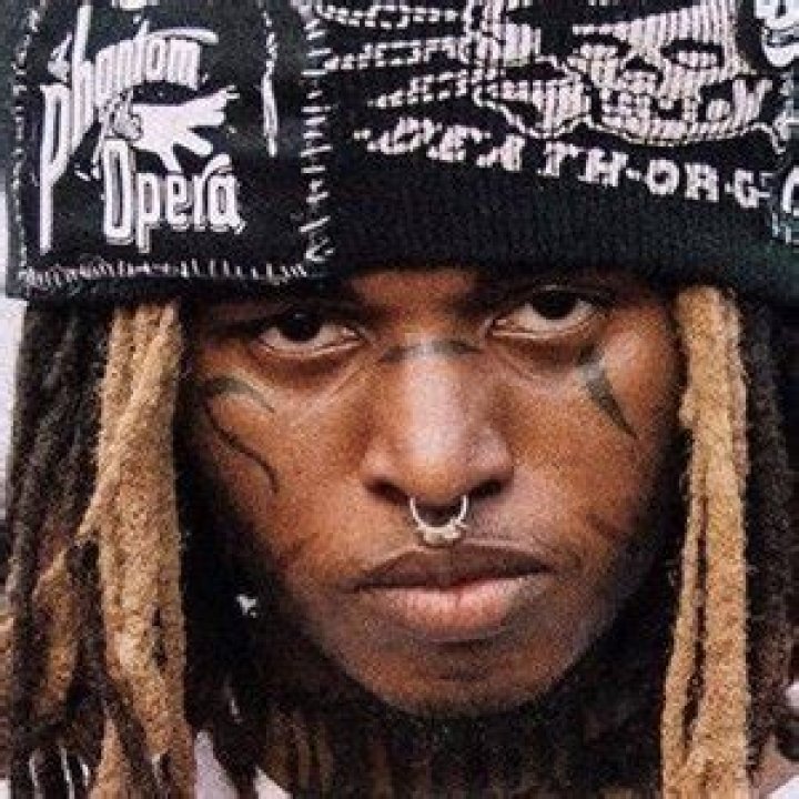 ZillaKami (Rapper) - Age, Birthday, Bio, Facts, Family, Net Worth, Height & More