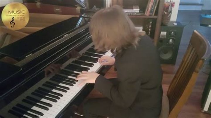 Zion Phoenix (Pianist) - Age, Birthday, Bio, Facts, Family, Net Worth, Height & More