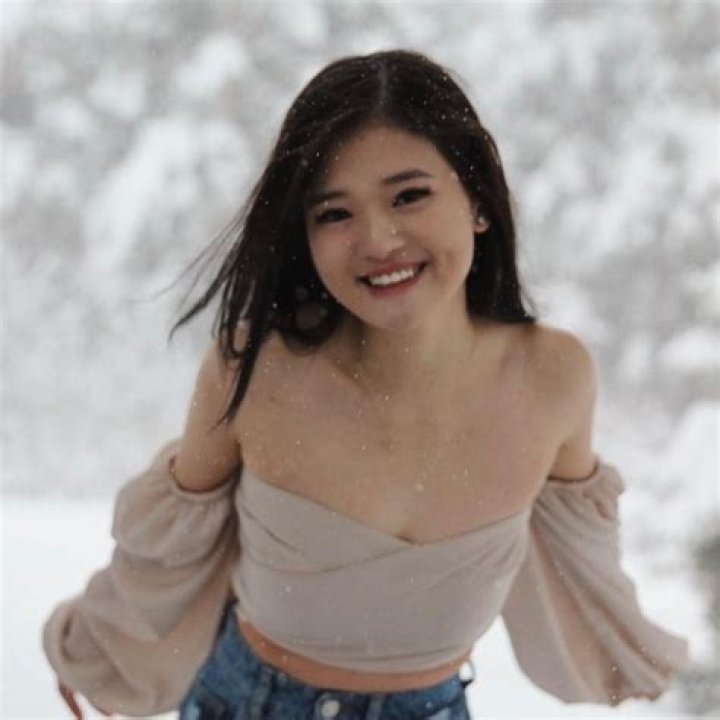 Zmenta Mihai (YouTube Star) - Age, Birthday, Bio, Facts, Family, Net Worth, Height & More